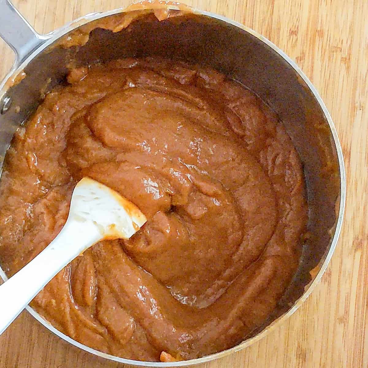 smooth tamarind paste in a pot.